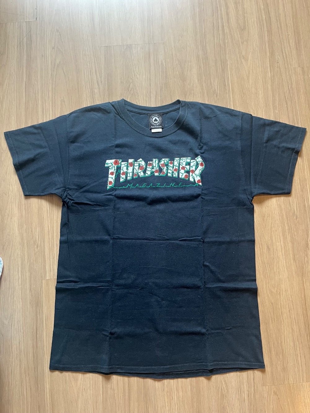 Camiseta Thrasher Preta Rose