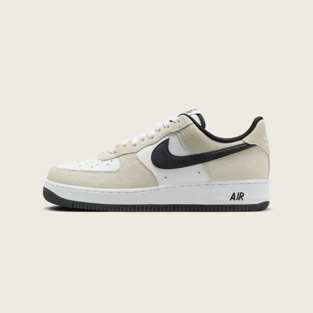 Nike Air Force 1 Low LV8 White Black foto 1