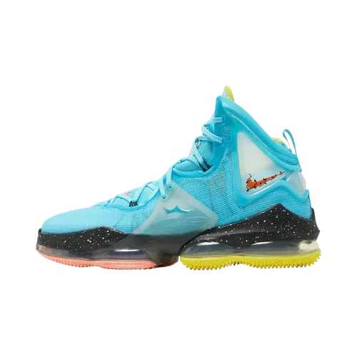 Nike LeBron 19 Christmas