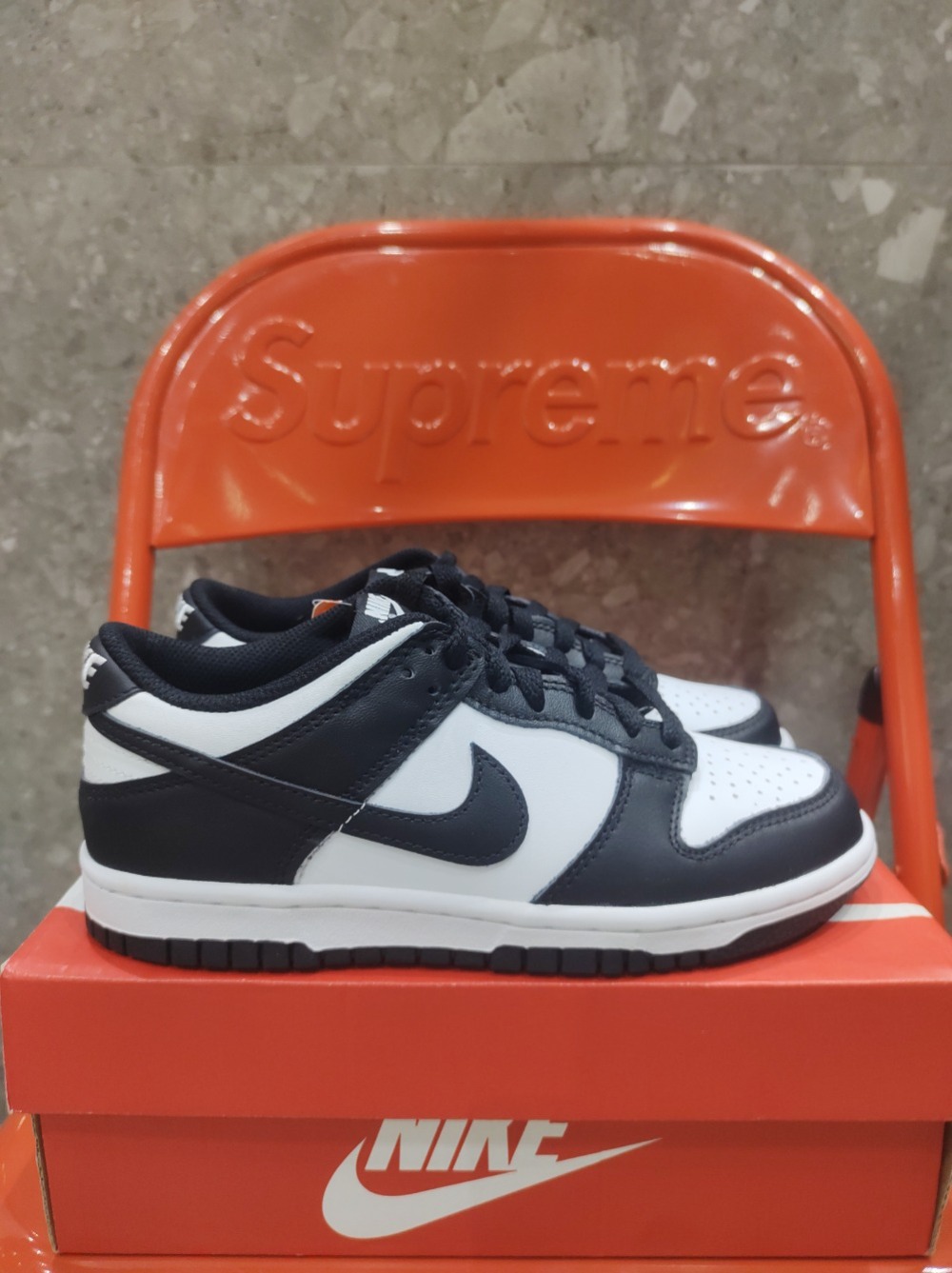 Nike Dunk Low GS Black White Panda — 35 / 36, Novo