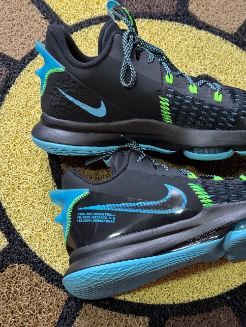 Nike LeBron Witness 5 Black Light Blue Fury