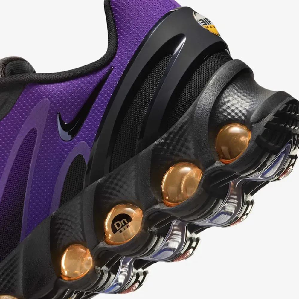にっく　Air Max DN8 ブラック/フィアスパープル Nike Air Max Dn8 Black Total Orange Fierce Purple - Droper