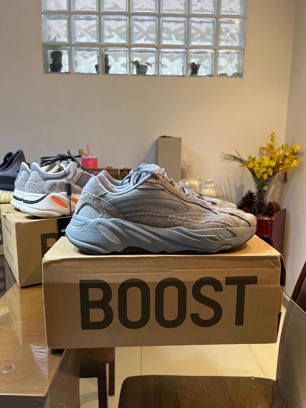 Yeezy 700 v2 Hospital Blue