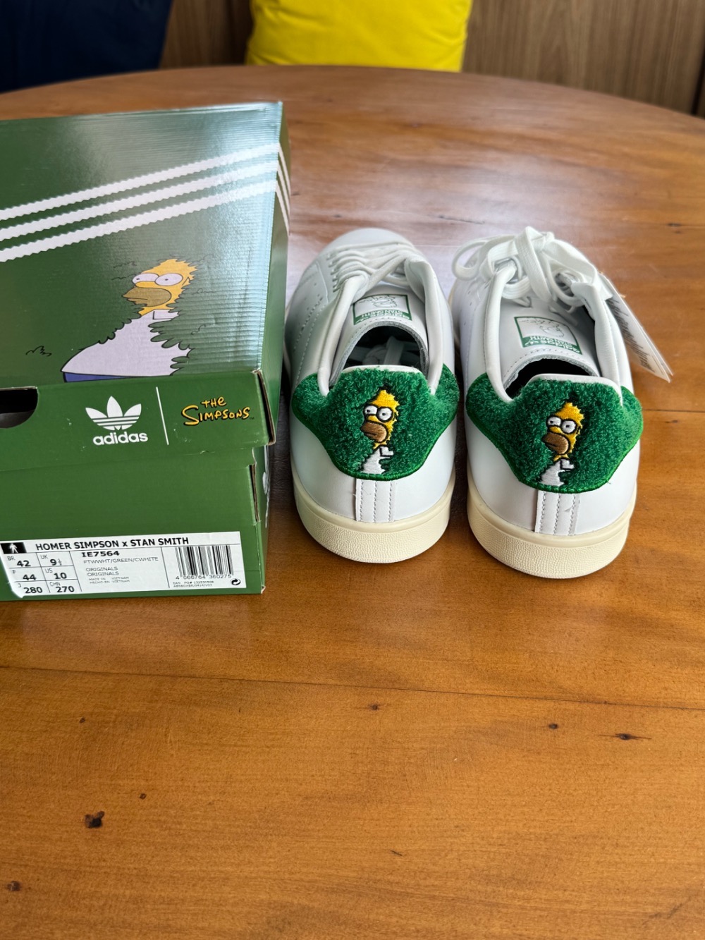 Homer Simpson x adidas Stan Smith Cloud White Green — 42, Novo