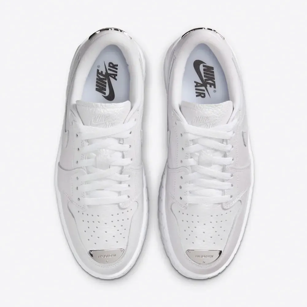 靴 NIKE Air Jordan 1 Brooklyn Low White Air Jordan 1 Brooklyn Low White Metallic Silver - Droper
