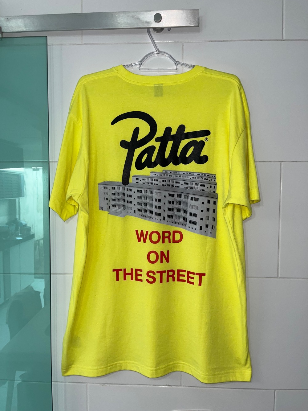 Camiseta Patta “Word on streets”