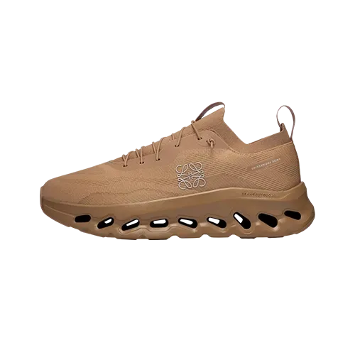 LOEWE x On Running Cloudtilt Dark Sand