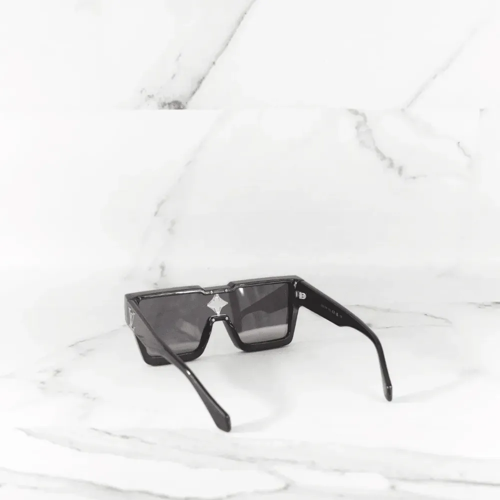 小物 shop Louis Vuitton Cyclone Óculos Louis Vuitton Cyclone Cristal Black - Droper
