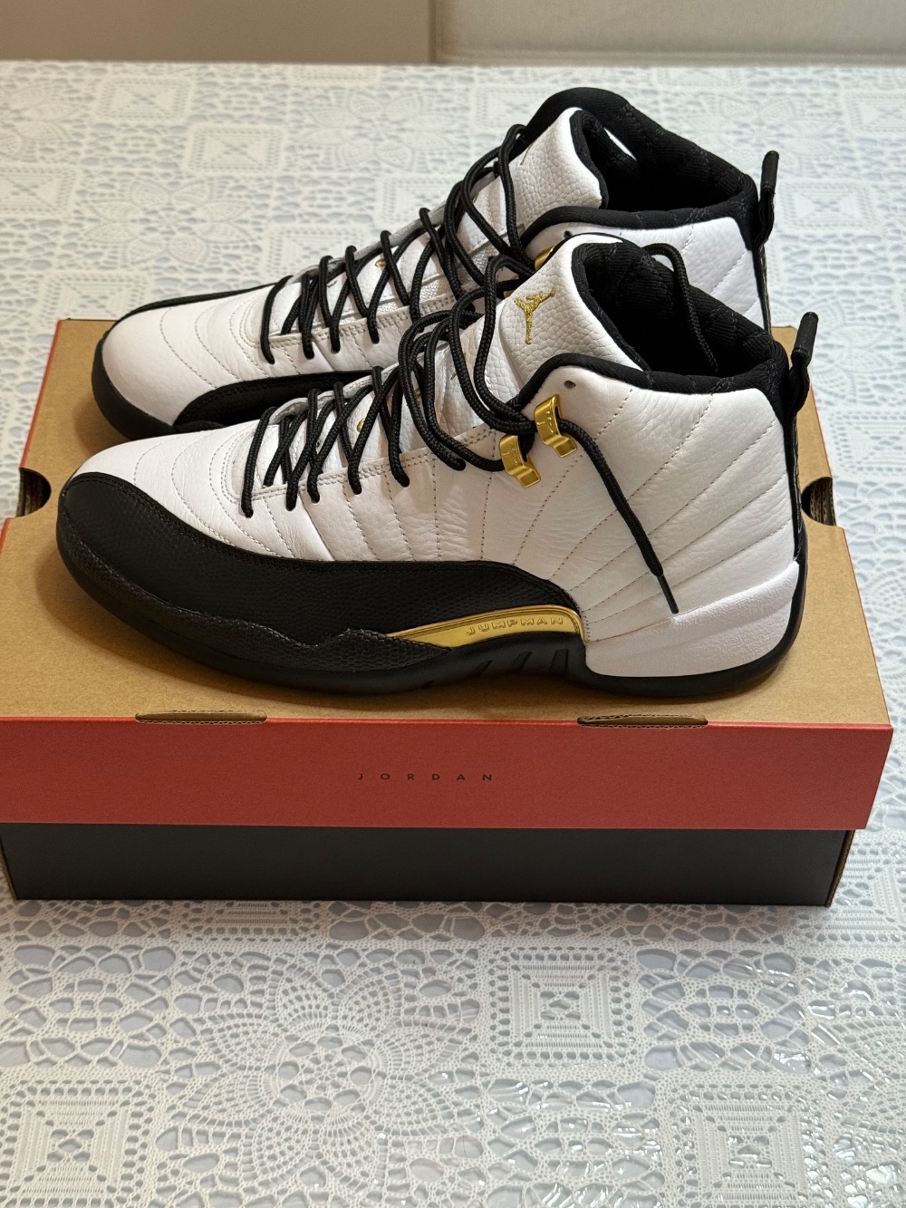 Air Jordan 12 Royalty Taxi