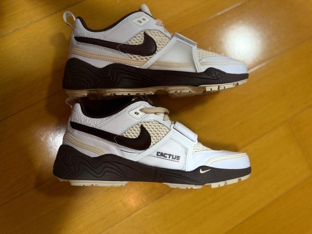 Travis Scott x Nike Zoom Field Jaxx Chocolate