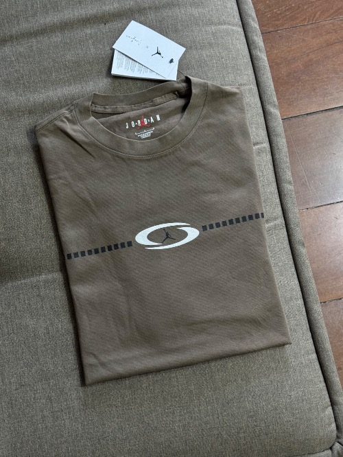 Travis Scott x Jordan Camiseta Brown — G, Novo