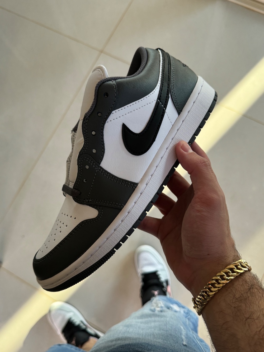 Nike Air Jordan 1 Low Iron Grey — 42, Novo