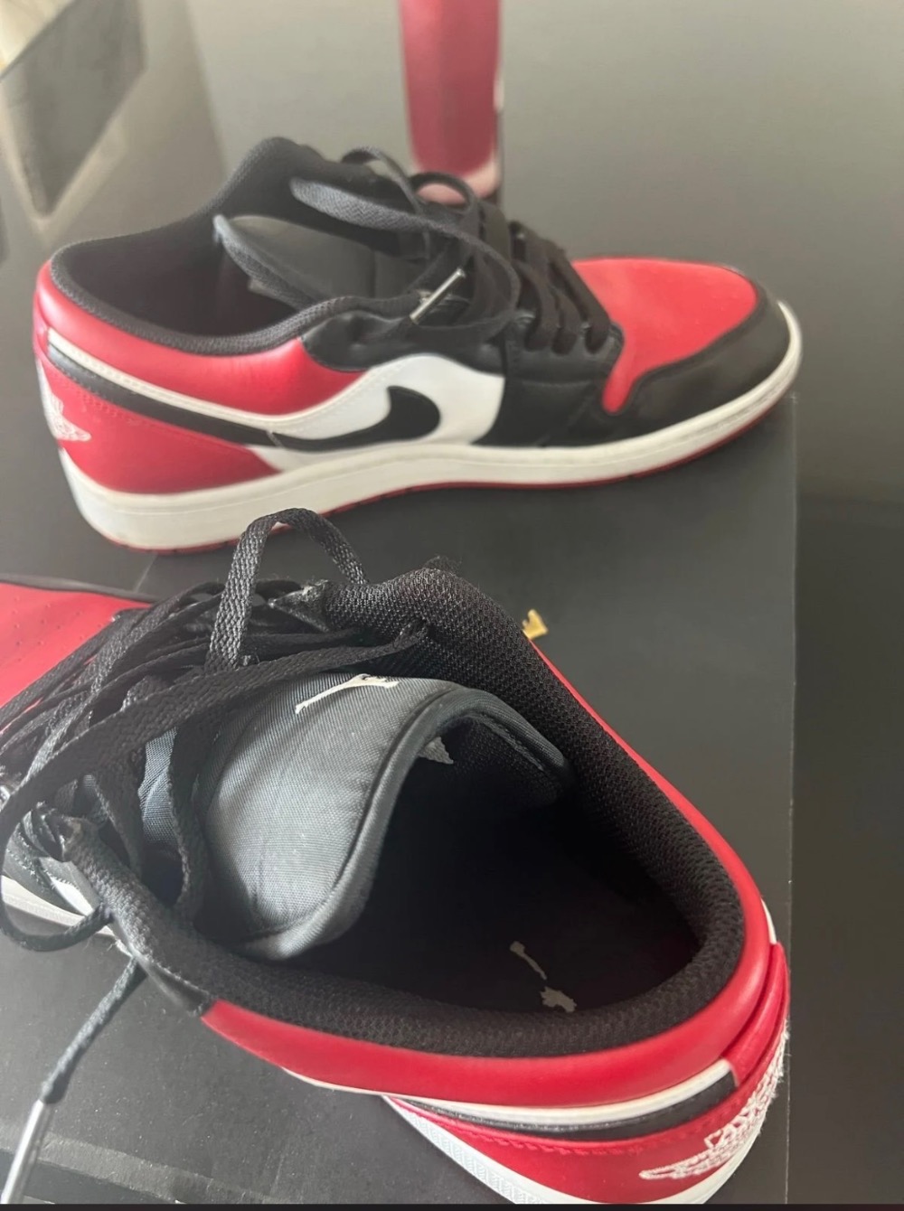 Air Jordan 1 Low Bred Toe Gym Red — 43, Usado