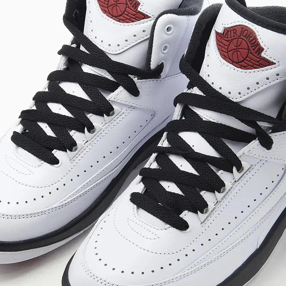 Air Jordan 2 Retro OG Chicago (2022) - Droper