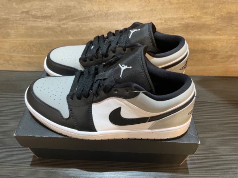 Air Jordan 1 Low Smoke Grey Toe — 42, Novo