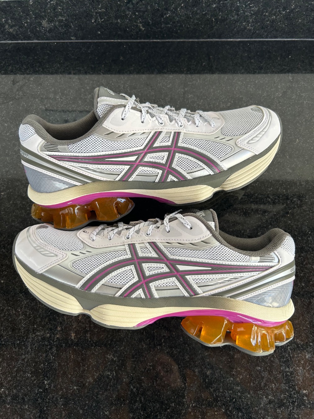 ASICS Gel-Kinetic Fluent White Truffle Grey