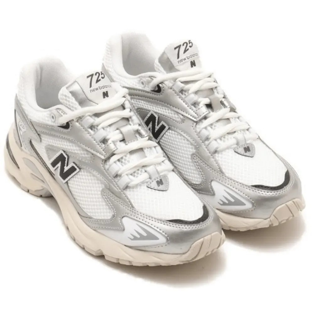 New Balance 725 White Black