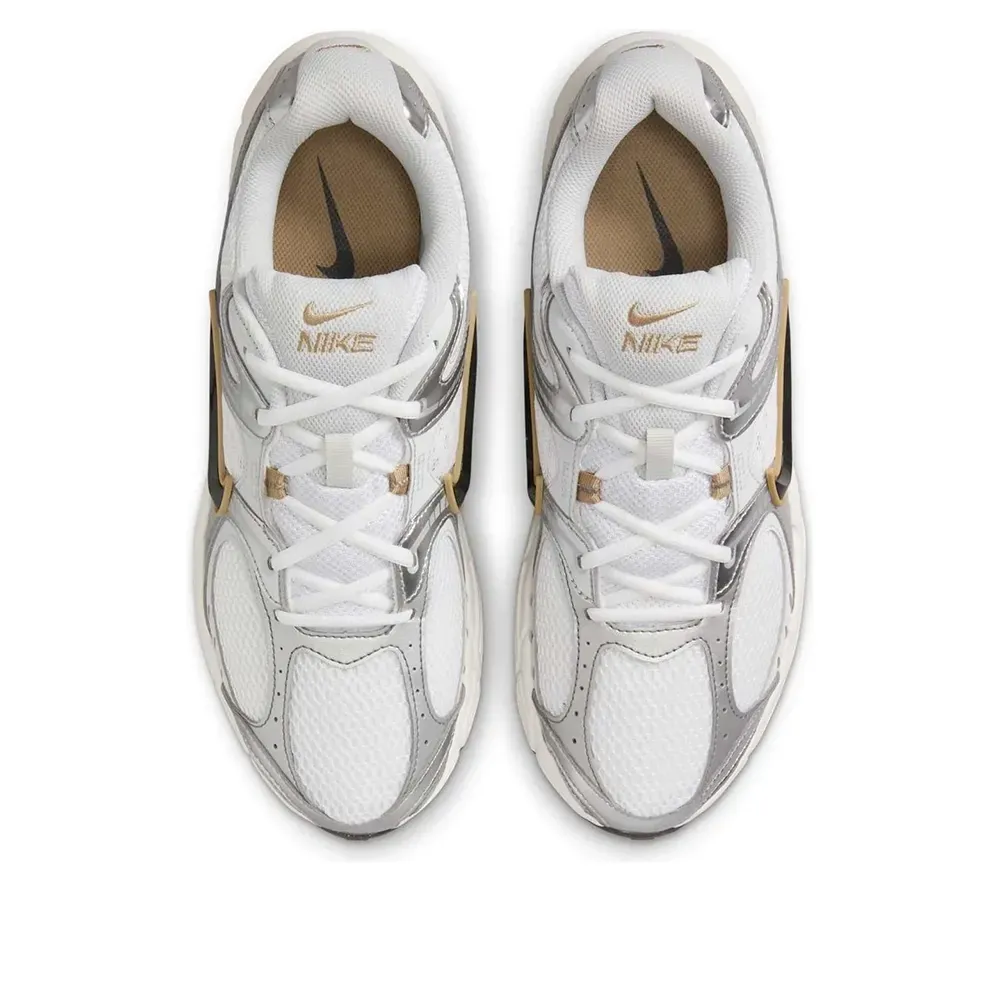 Nike V5 RNR Parachute Beige Metallic Pewter foto 2
