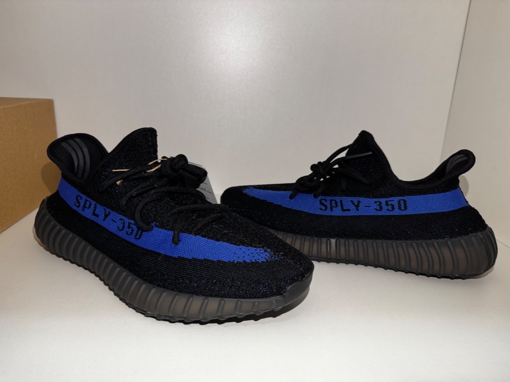 Yeezy Boost 350 V2 Dazzling Blue — 43, Novo