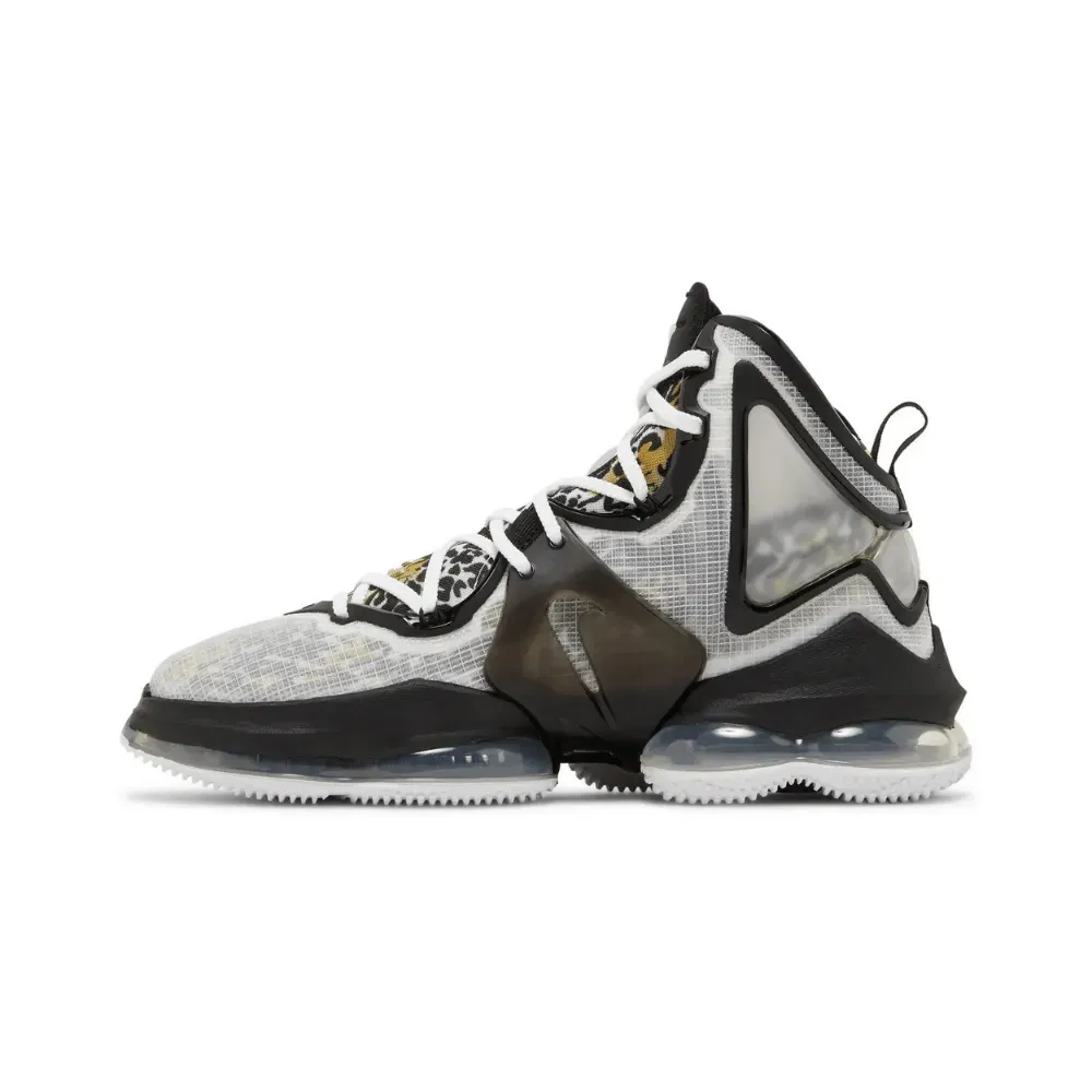 Nike LeBron 19 Royalty - Droper