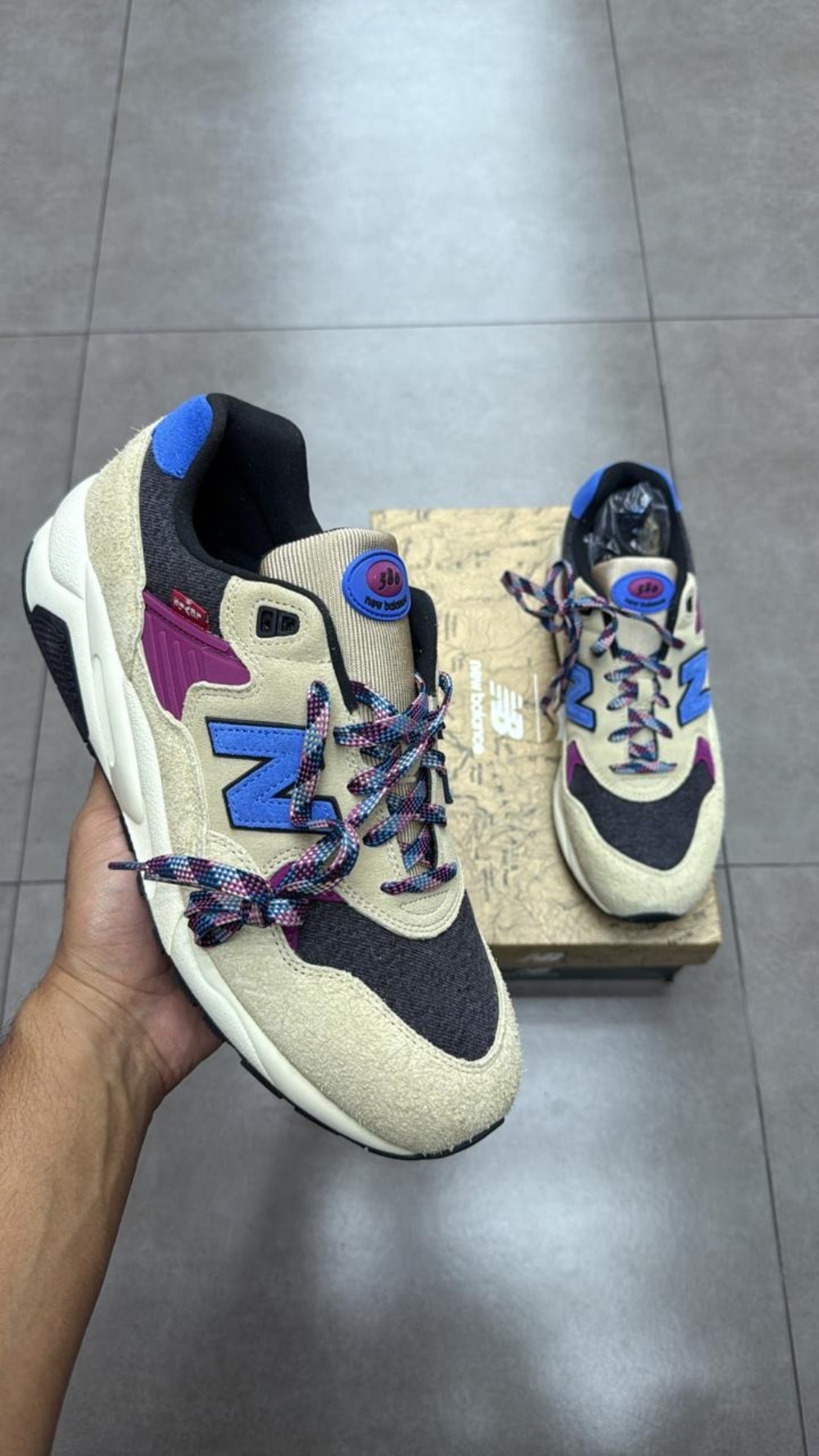 Levi's x New Balance 580