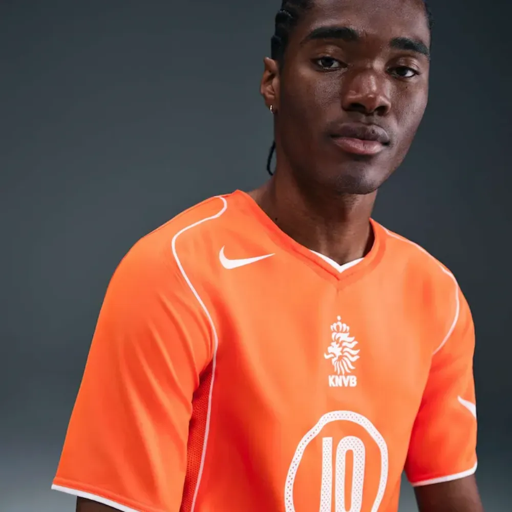 Imagem Camisa Holanda Nike Reedição Total 90 Van Nistelrooy Orange