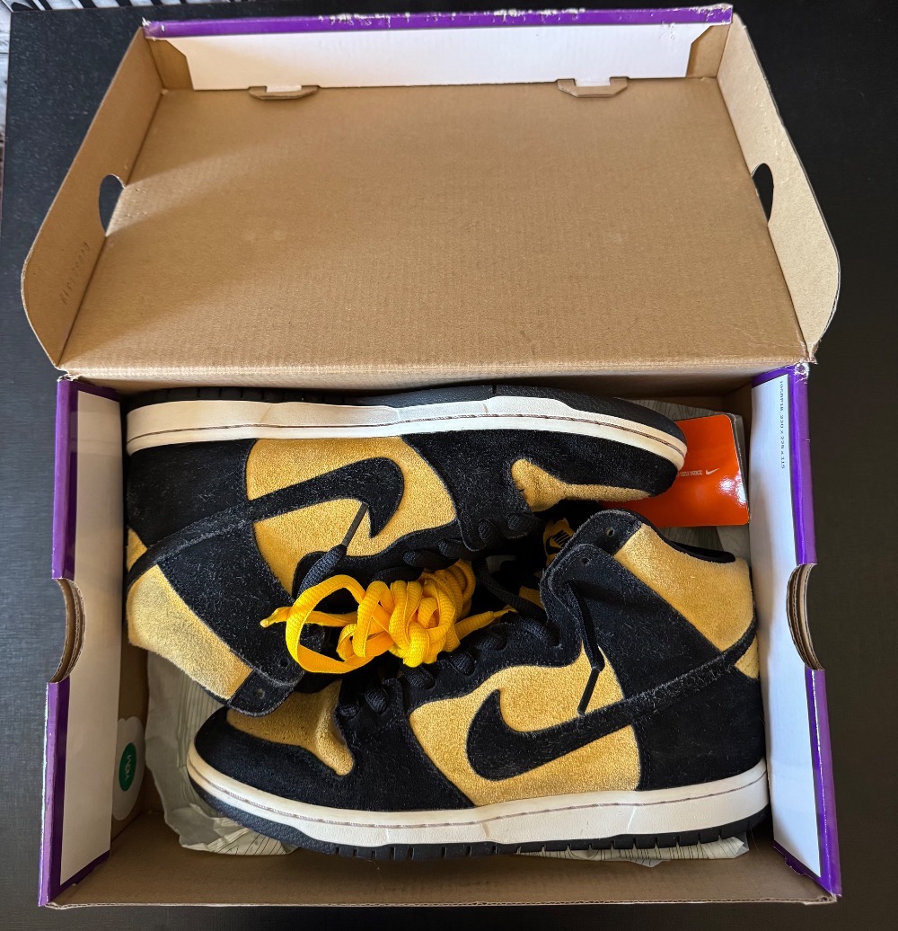 Nike SB Dunk High Pro Maize and Black