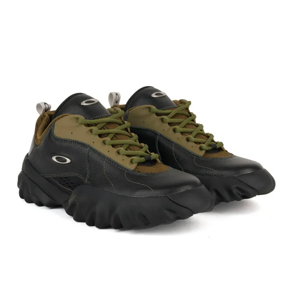 Oakley Chop Saw Factory Team Full Grain Leather Black Chive - Droper