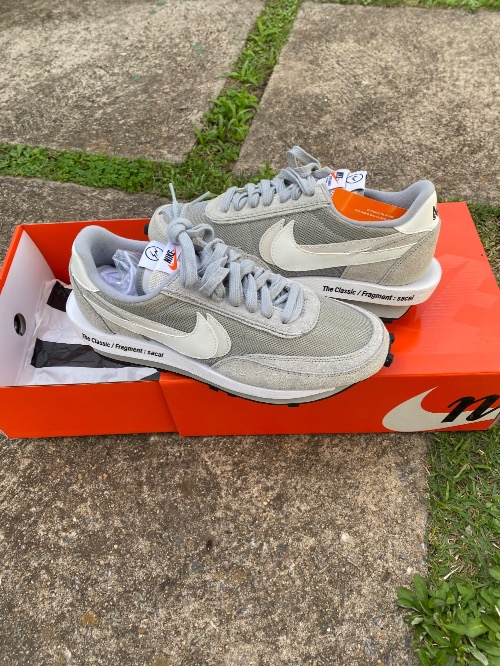 Fragment Design x sacai x Nike LDV Waffle Light Smoke Grey — 40.5, Novo