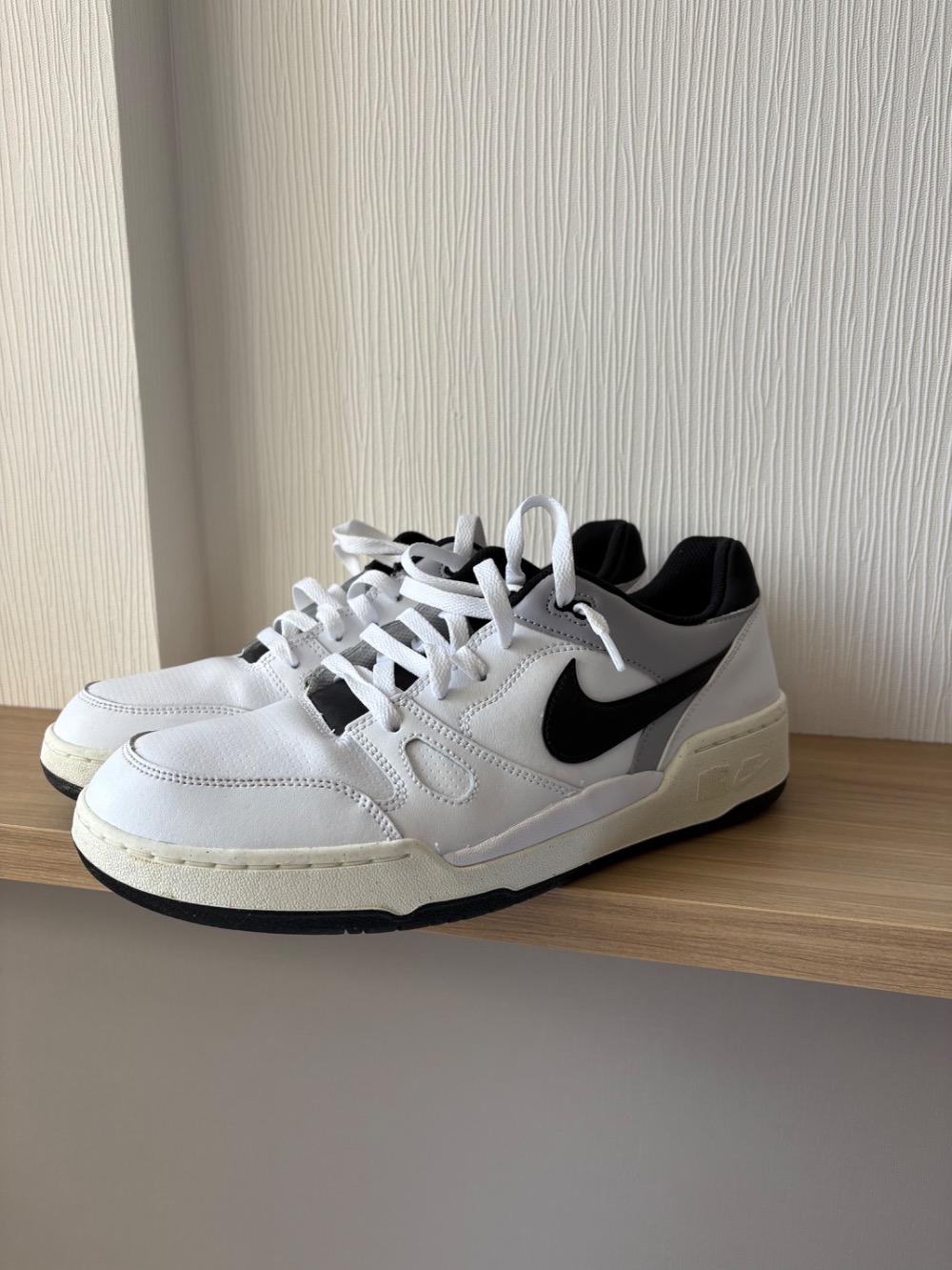 Nike Full Force Low White Black