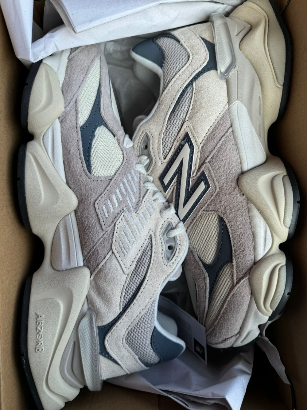 New Balance 9060 Moonrock Linen Dark Arctic Grey — 38, Novo