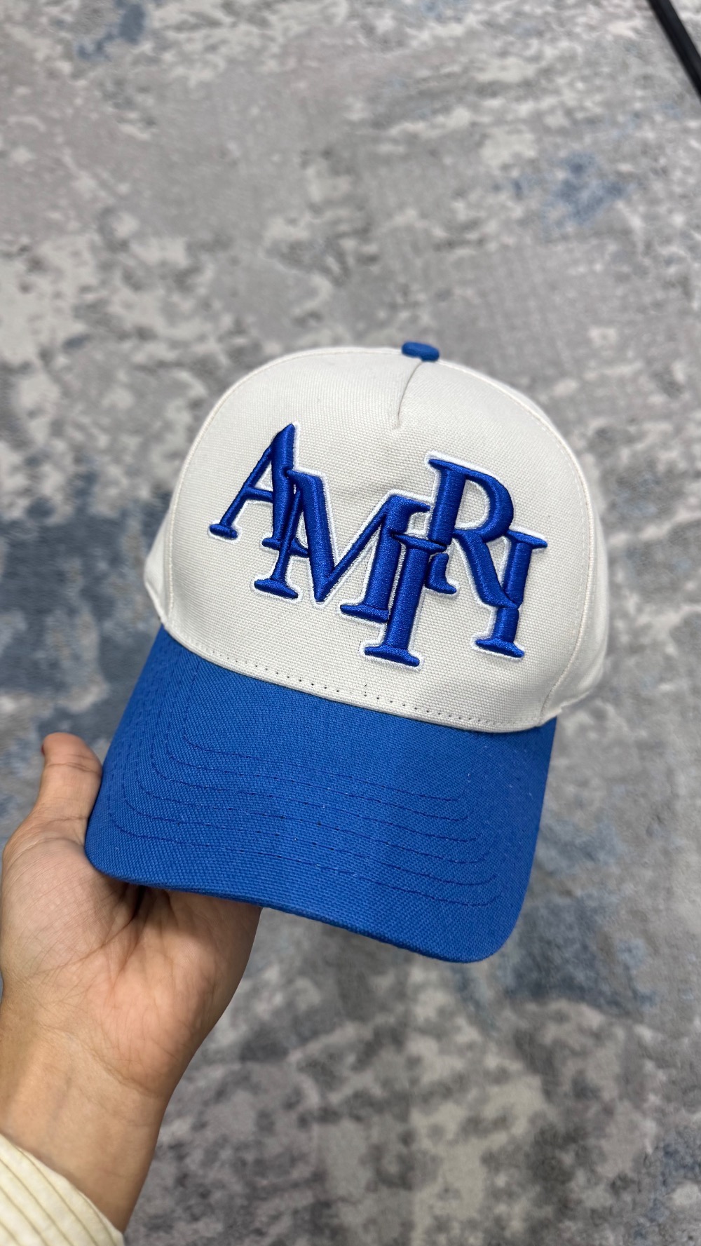 Boné Amiri Staggered Logo Canvas Alabaster Blue — Único, Novo