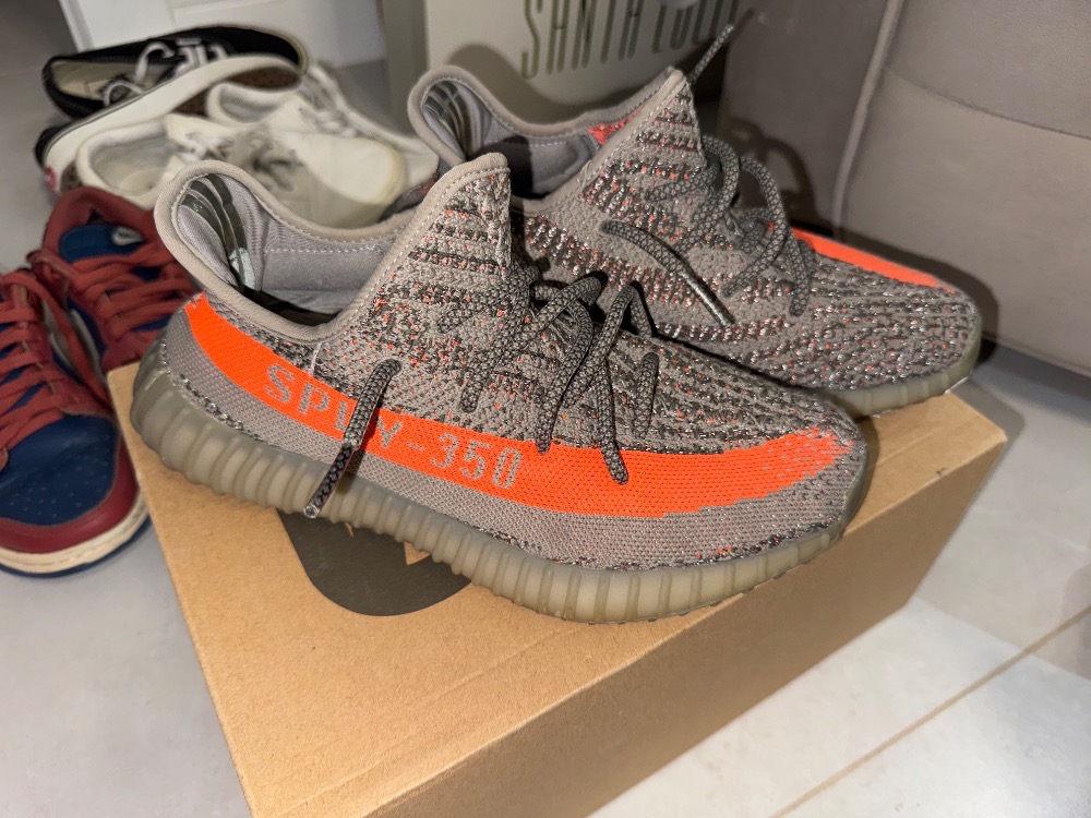 Yeezy Boost 350 v2 Beluga Reflective — 37, Usado