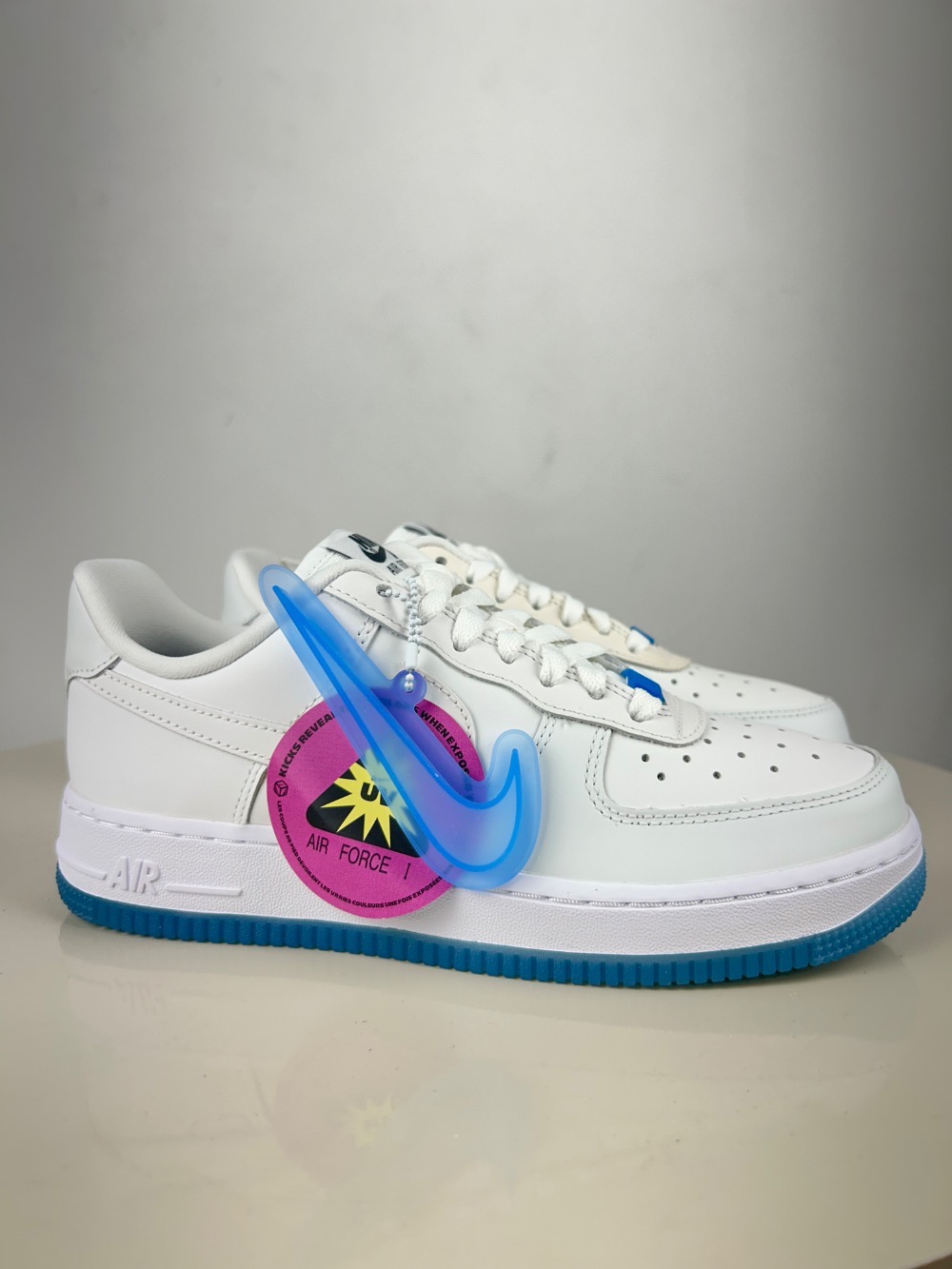 Nike Air Force 1 Low LX UV Reactive — 36, Novo
