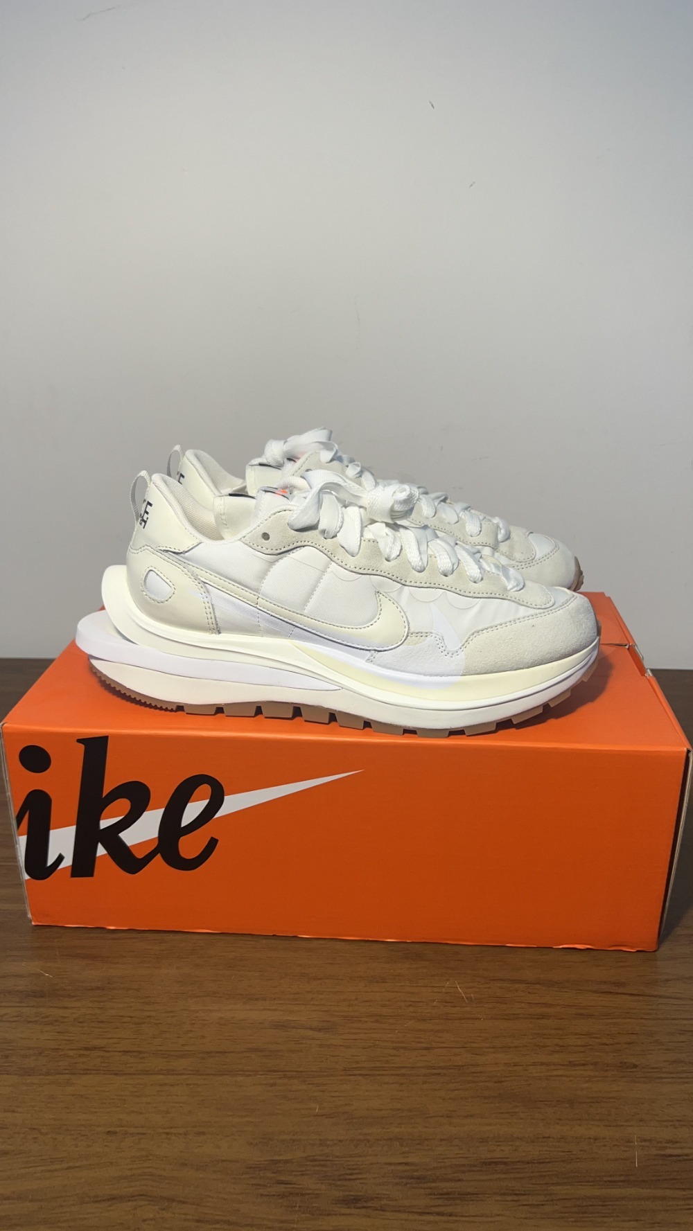 Sacai x Nike VaporWaffle White and Gum — 40.5, Novo