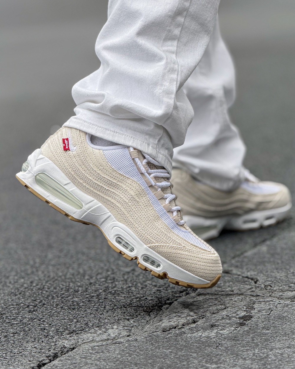 Levi's x Nike Air Max 95 OG Light Orewood Brown — 39.5, Novo