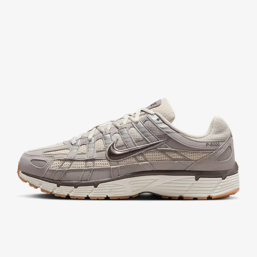 ナイキ P-6000 NIKE P-6000 カレッジ グレー メンズ 27.5 Nike P-6000 SE College Grey Light Orewood Brown Sail Cave Stone