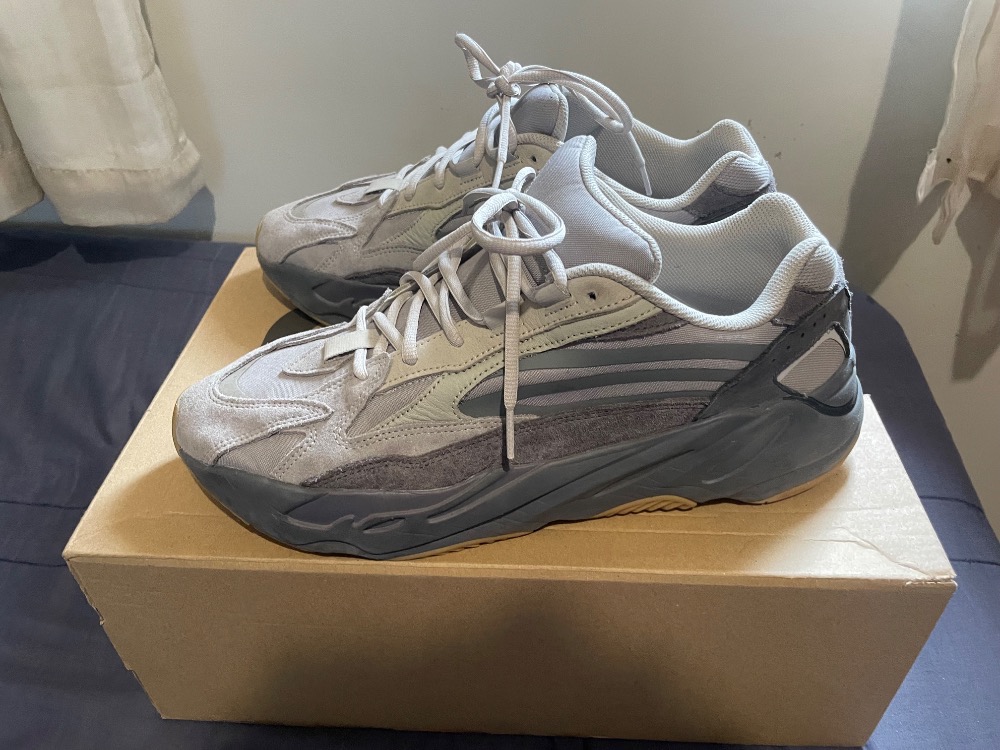 Yeezy 700 V2 Tephra