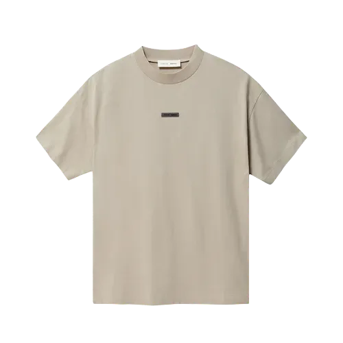 Camiseta Fear of God Essentials Classic Timber