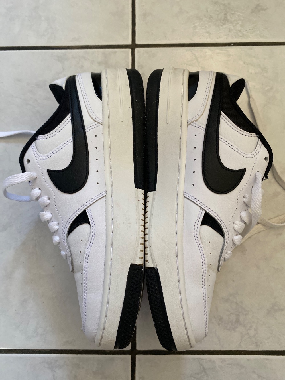 Nike Gamma Force White Black — 36, Usado