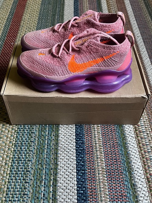 Nike  Air Max Scorpion WMNS Red Stardust