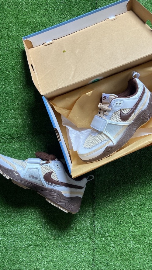 Travis Scott x Nike Zoom Field Jaxx Chocolate