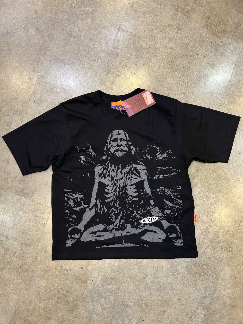Camiseta Mad enlatados