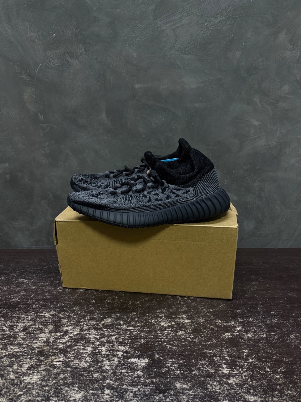 Yeezy 350 V2 CMPCT Slate Onyx