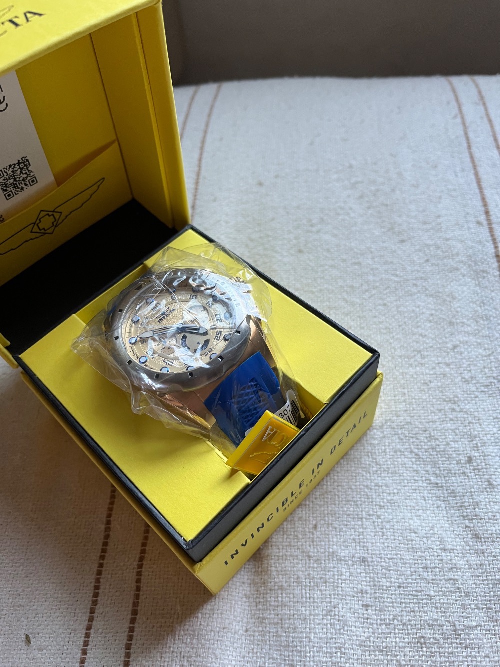 Invicta Speedway quartzo japonês azul