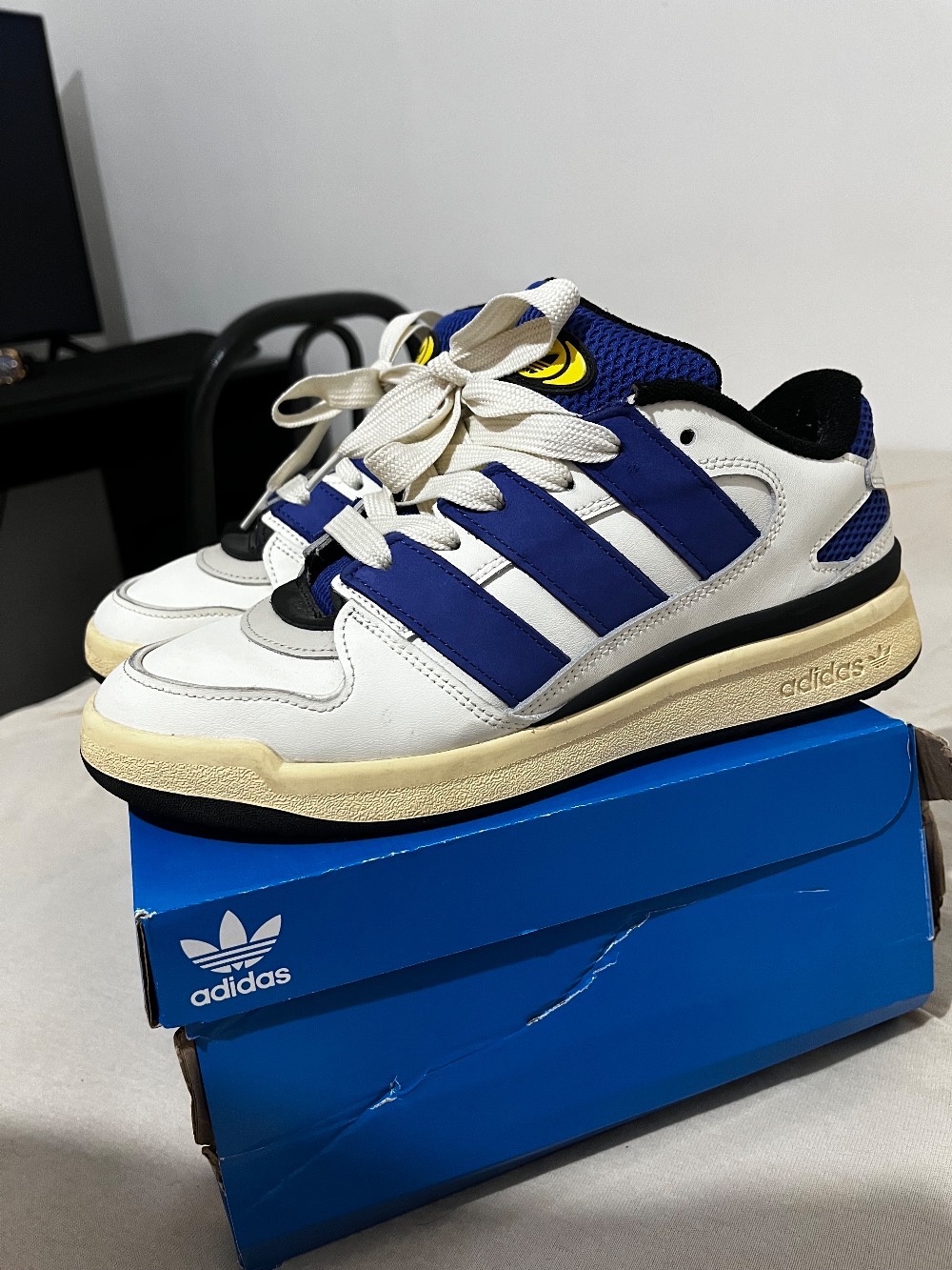 adidas Forum2000 Off White Semi Lucid Blue