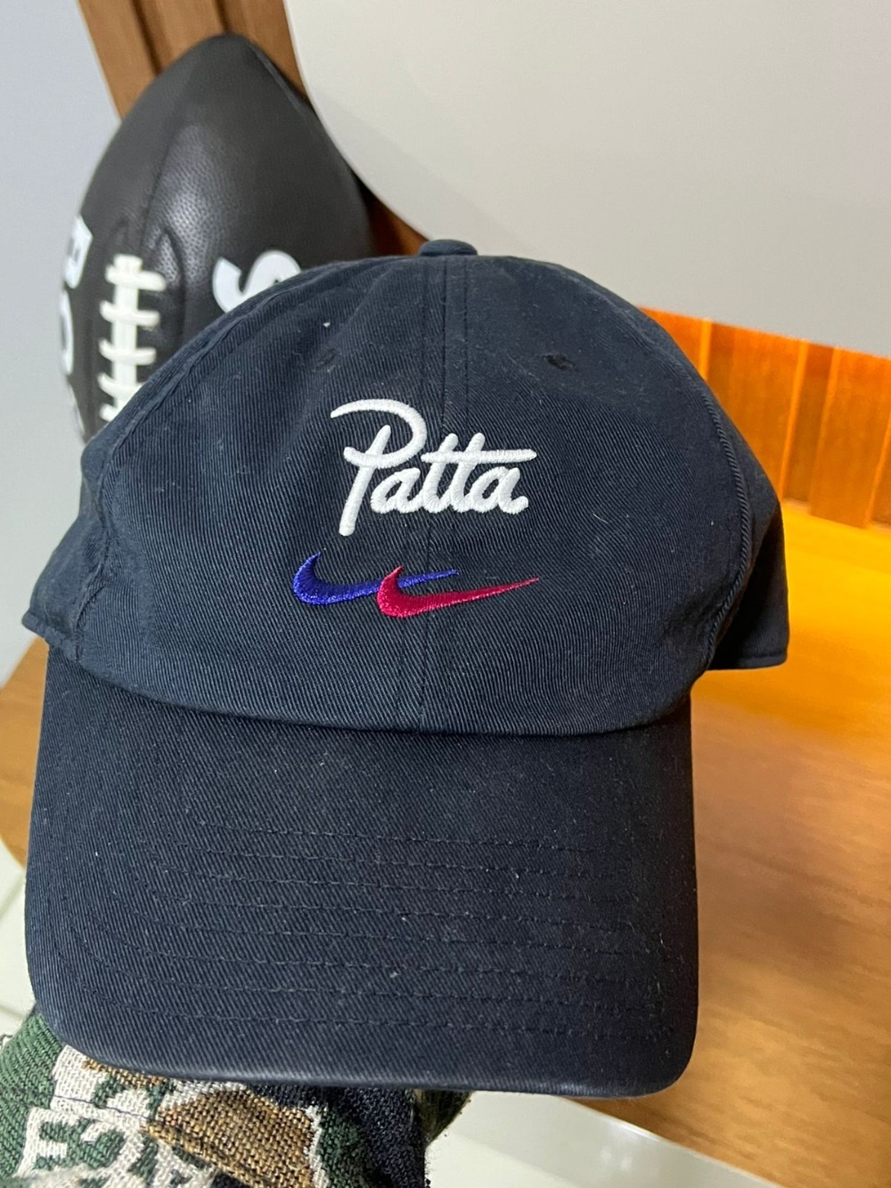 Bone Nike x Patta Preto
