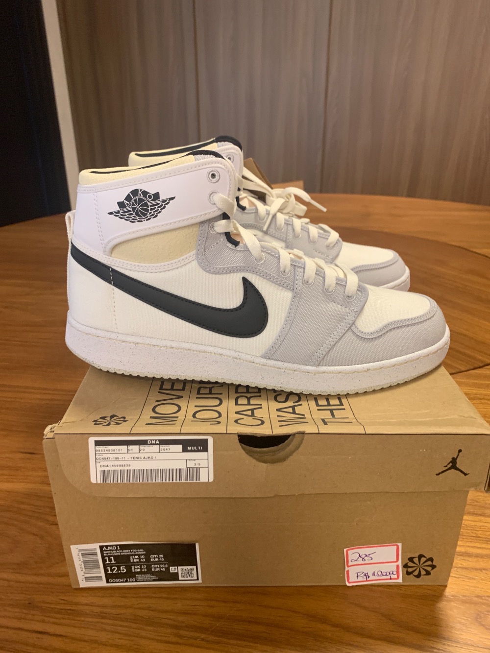 Air Jordan 1 KO Grey/White — 43, Novo