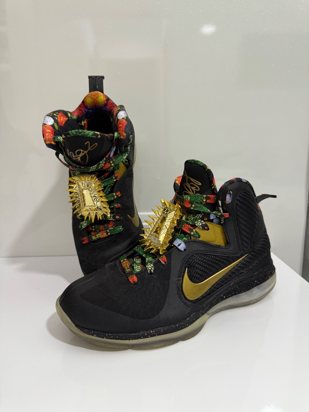 Nike LeBron 9 Watch the Throne — 39.5, Usado