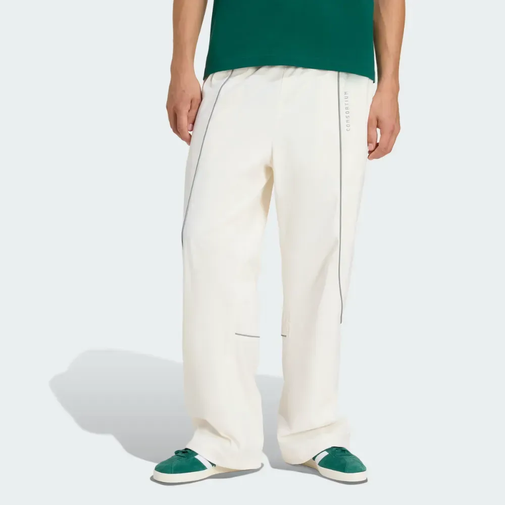 Consortium x adidas Calça Track Chalk White foto 1